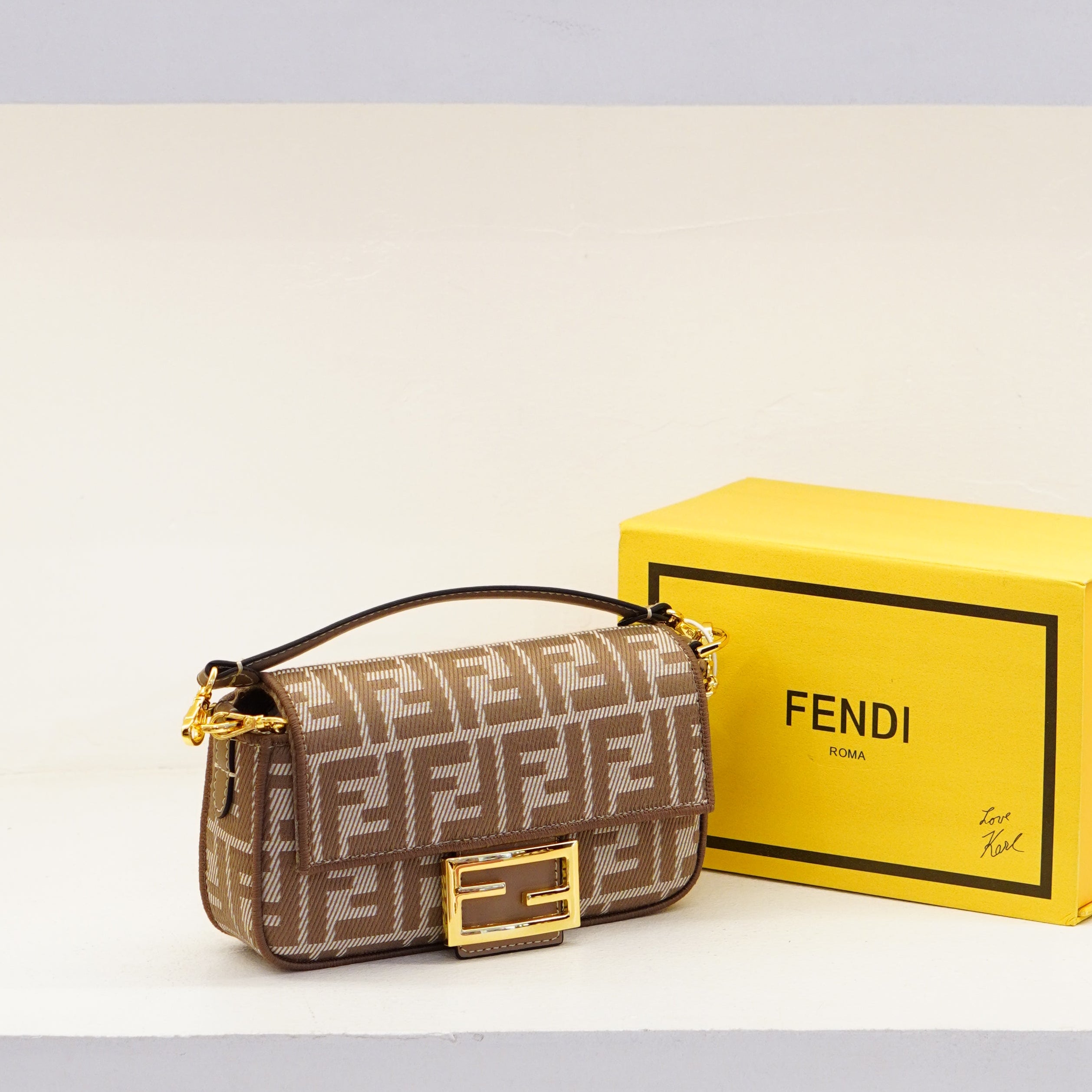 Fendi Baguette Moyen