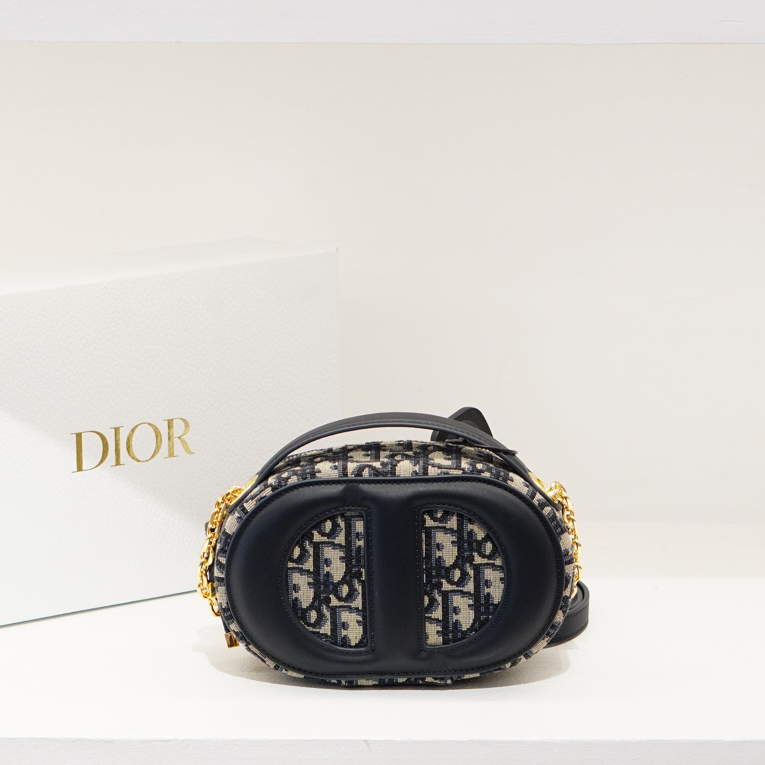 Dior Bobby Oval