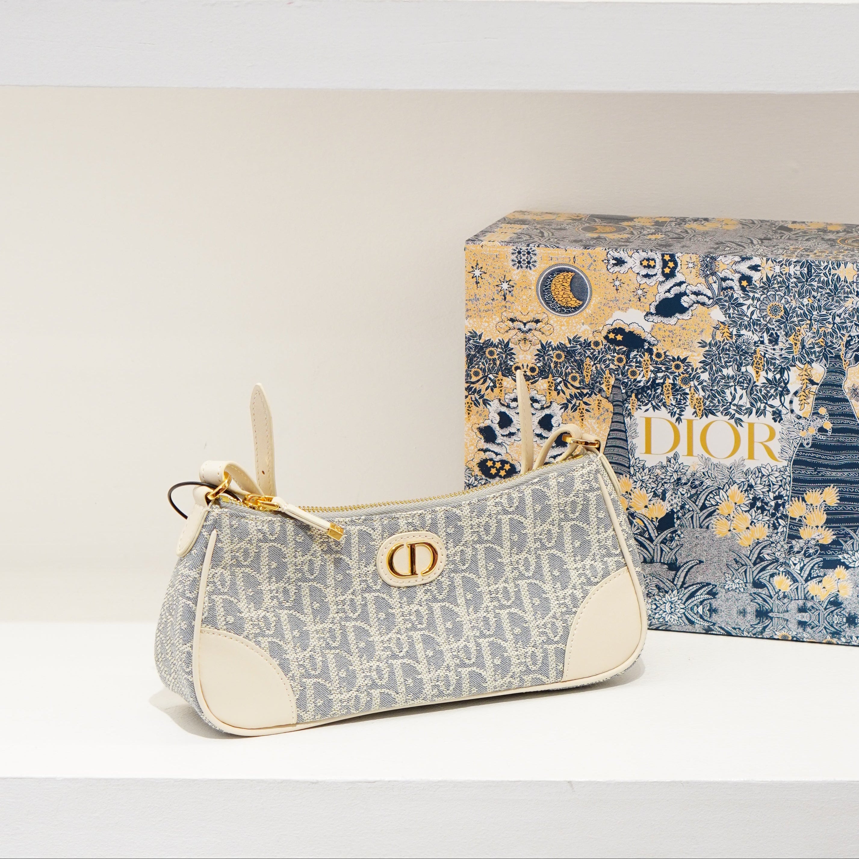 CD Lounge Dior