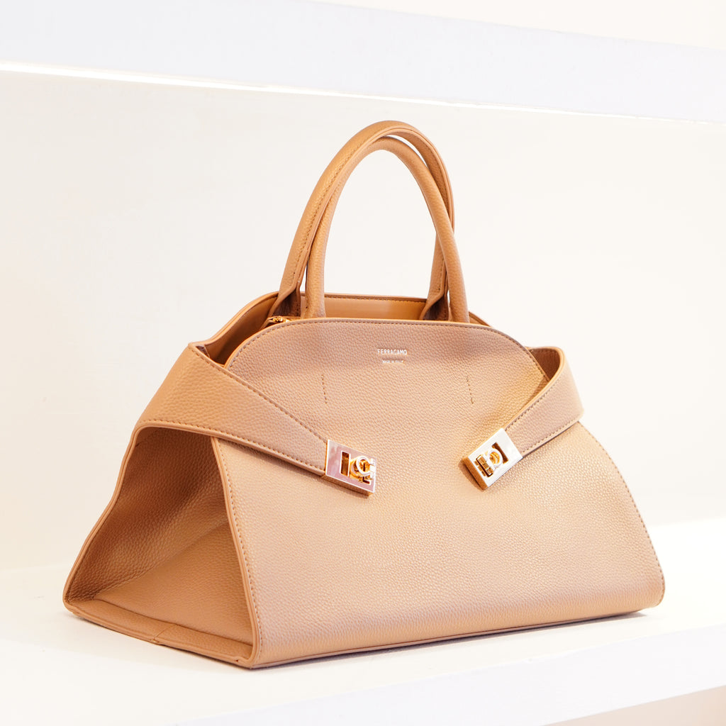 FERRAGAMO Hug Bag