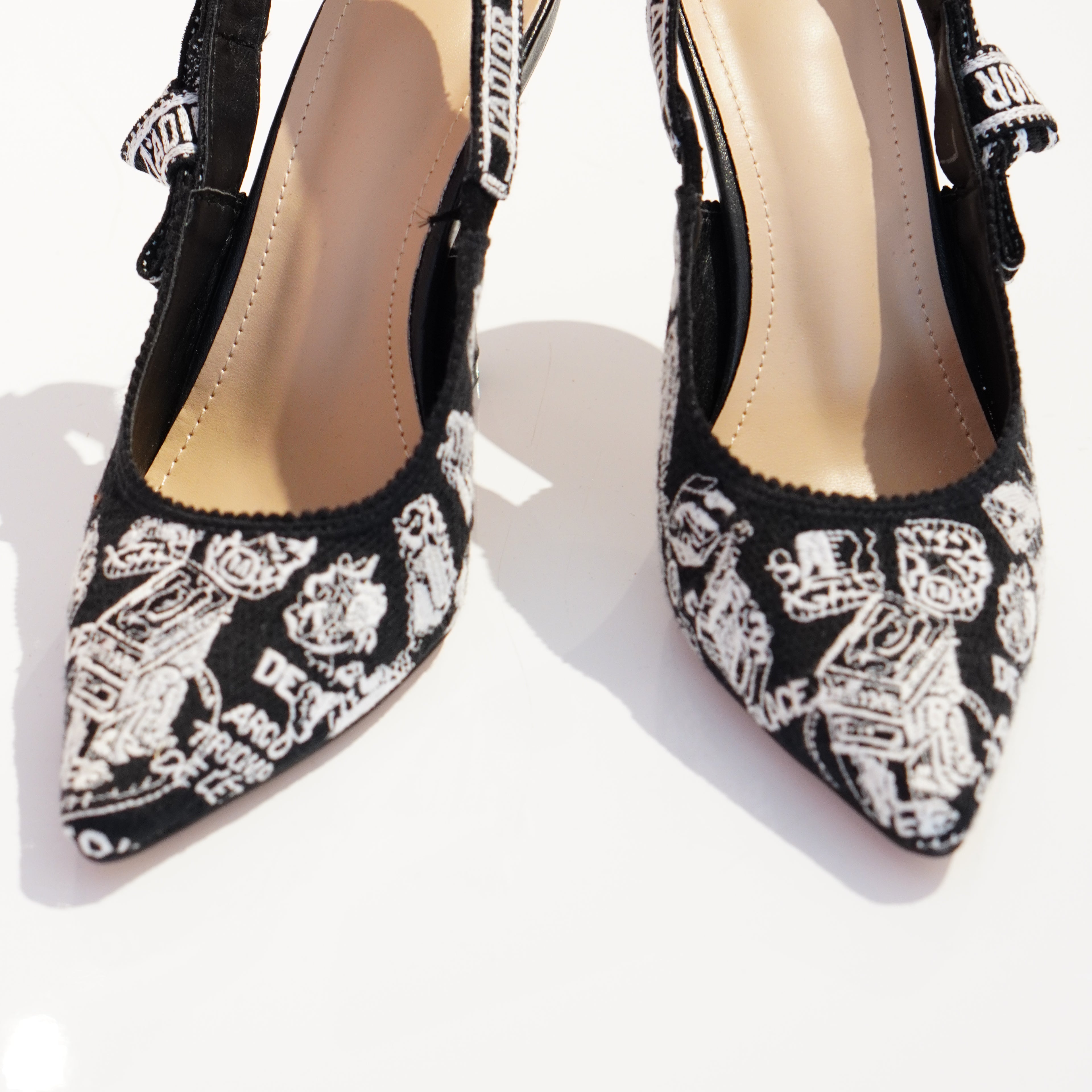 Soulier sandale FENDI