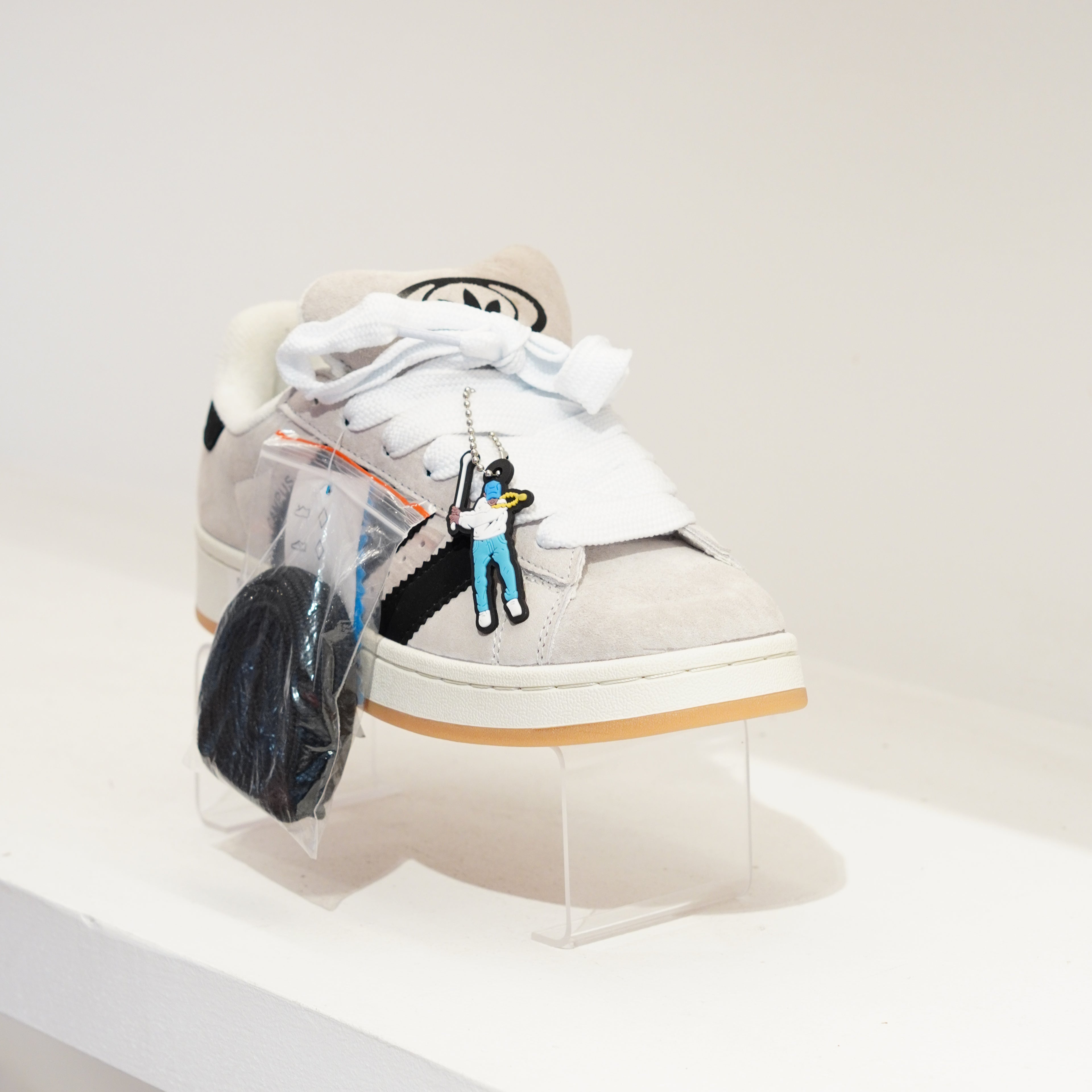 Adidas Campus 00s