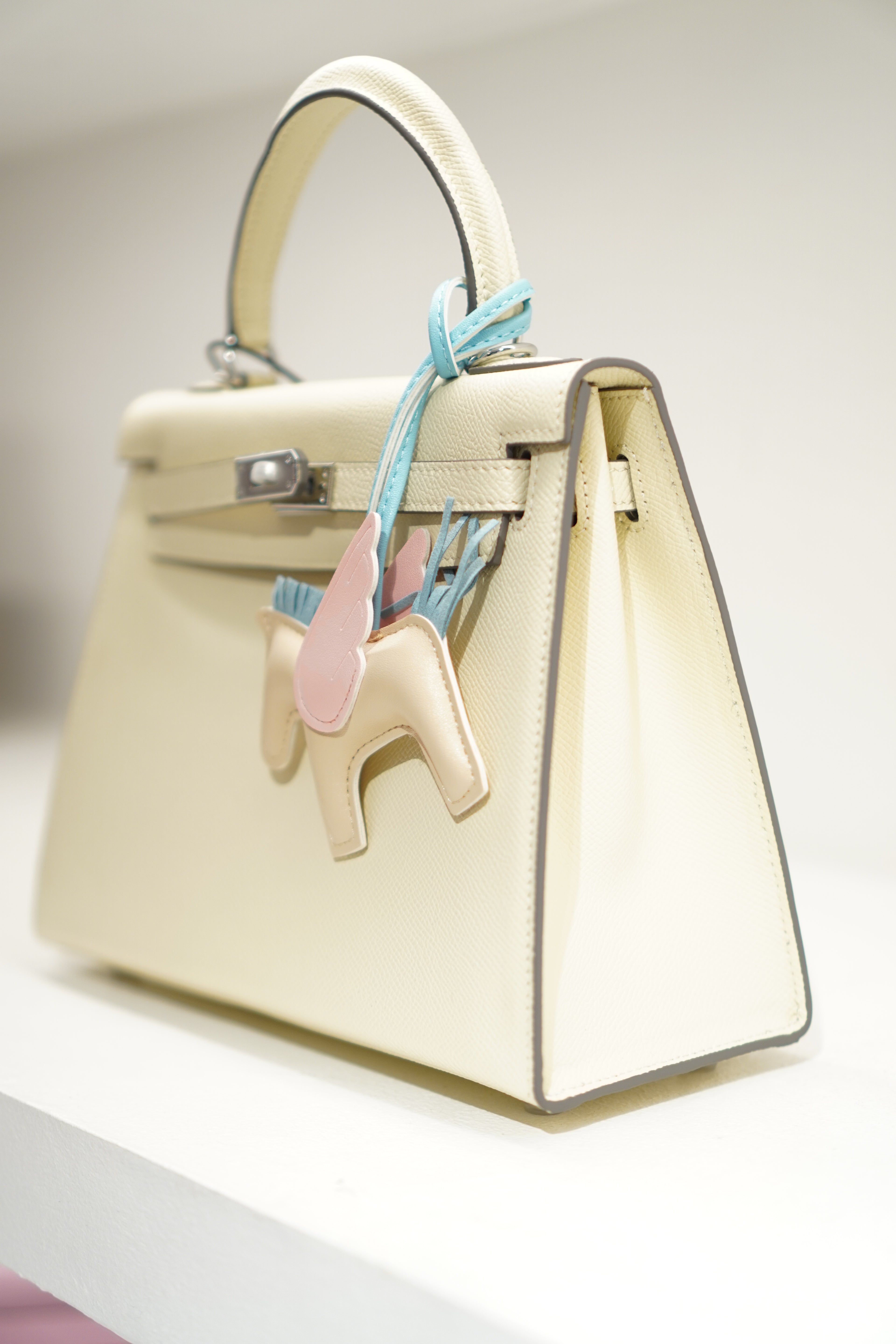 Hermés Kelly Moyen