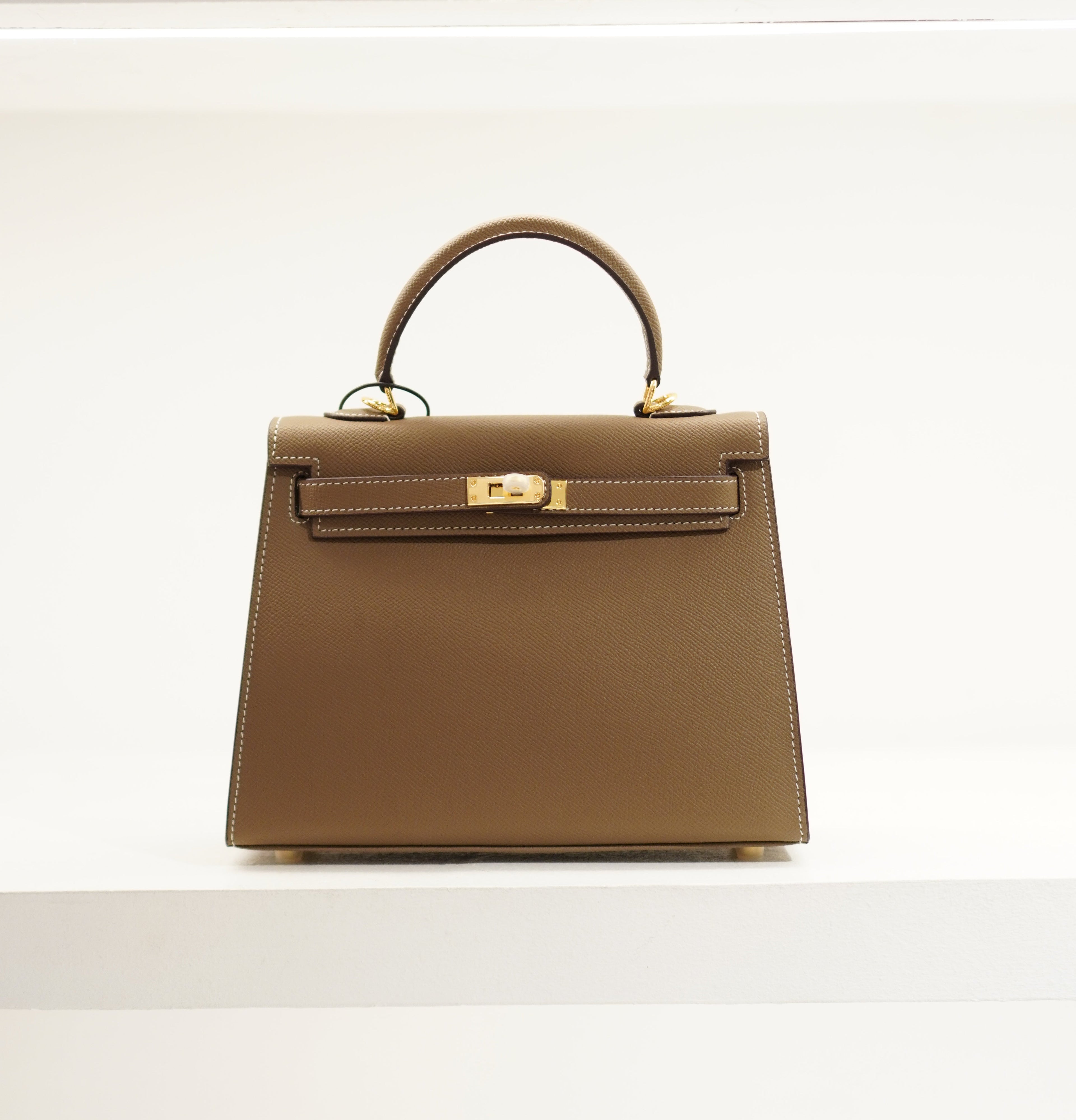 Hermés Kelly Moyen