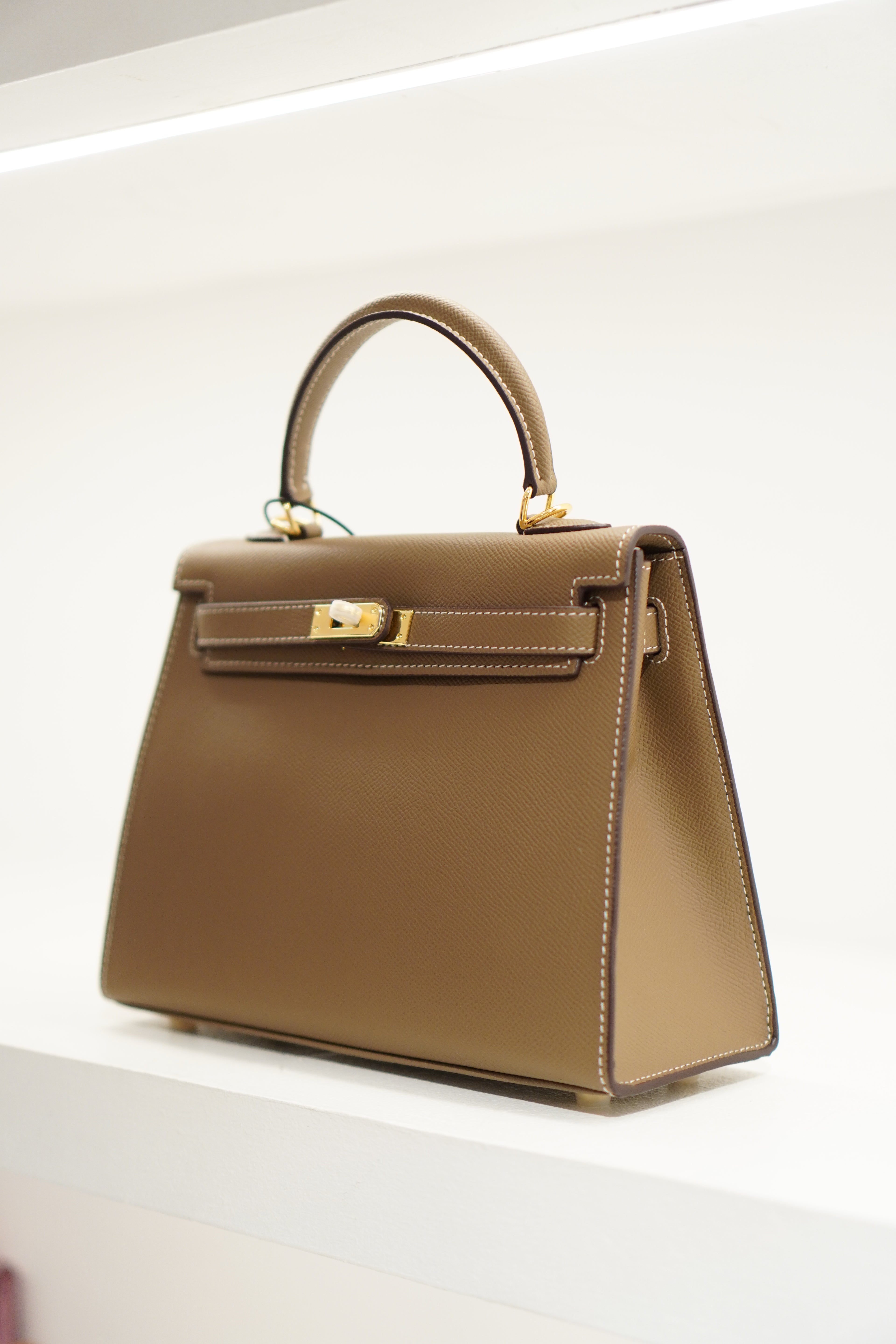 Hermés Kelly Moyen