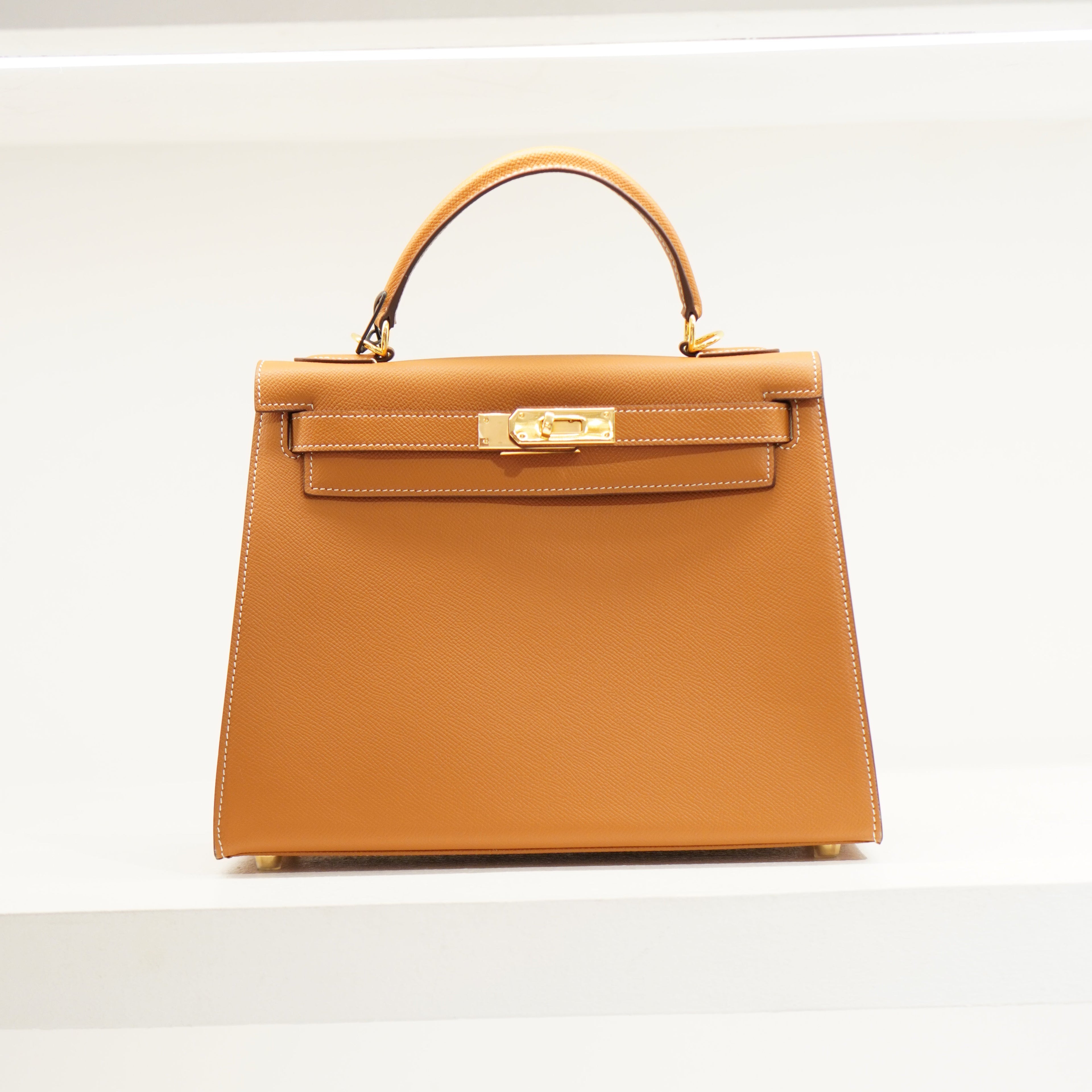 Hermés Kelly Moyen