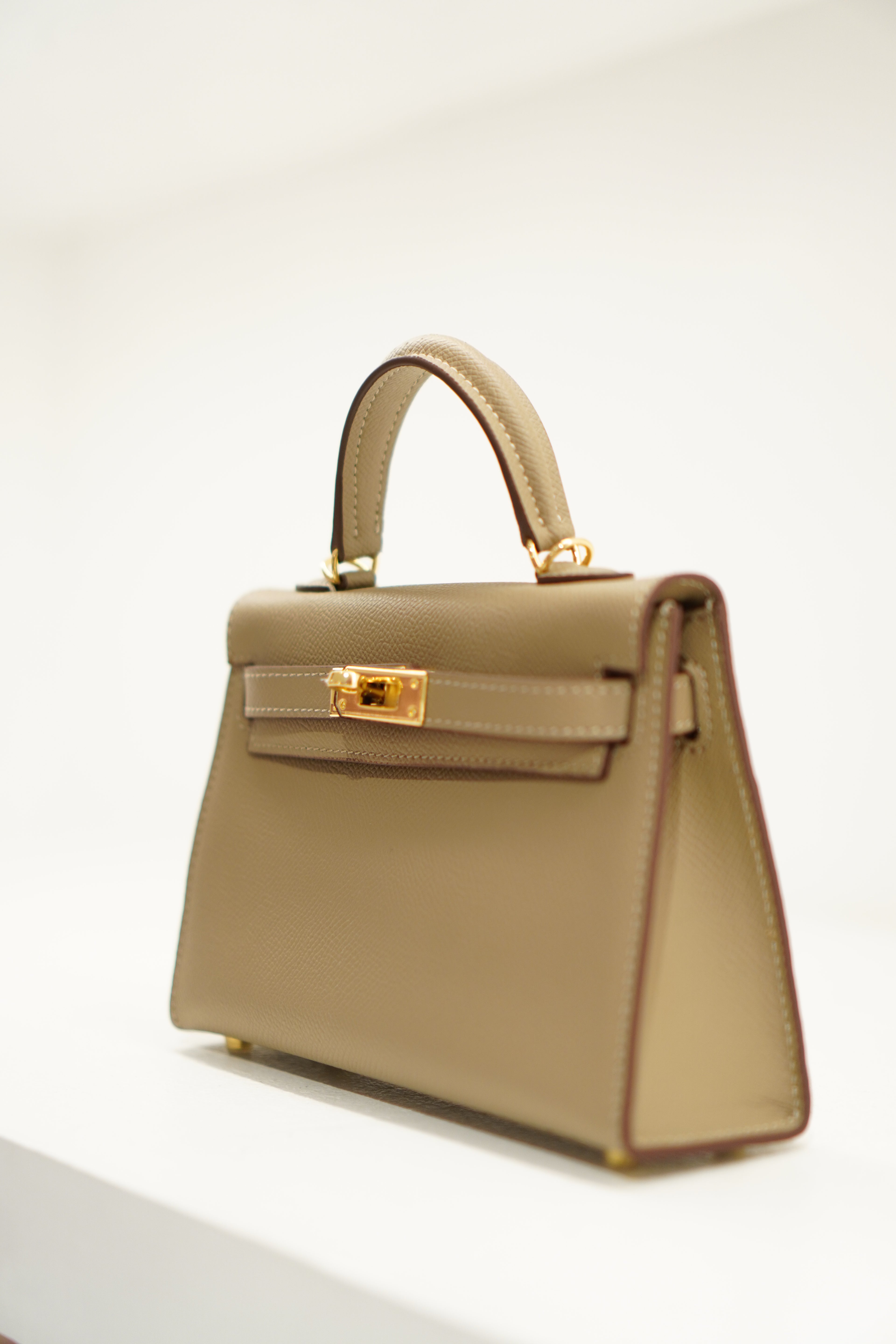Hermés Kelly Mini