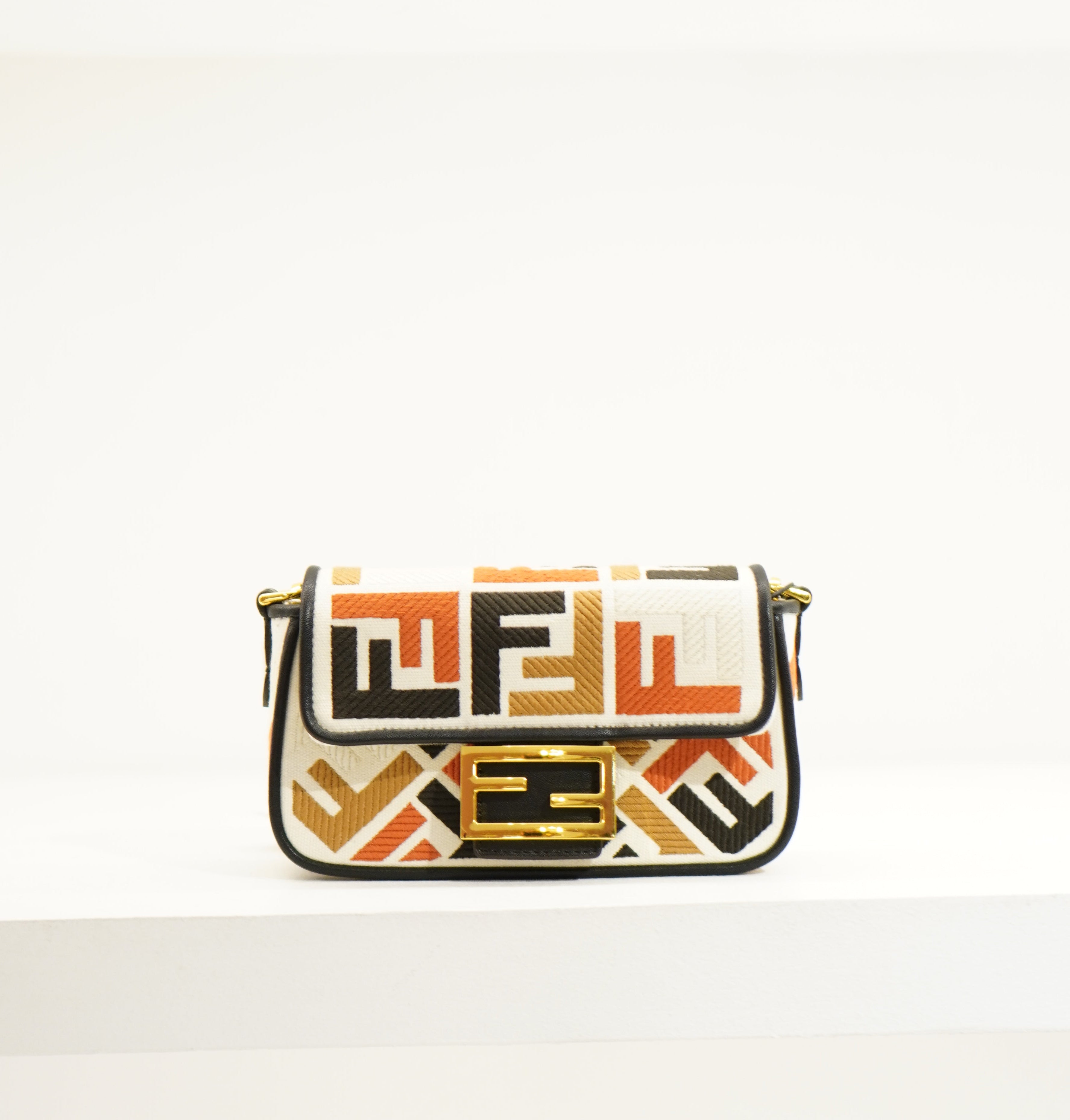 Fendi Bagutte Moyen