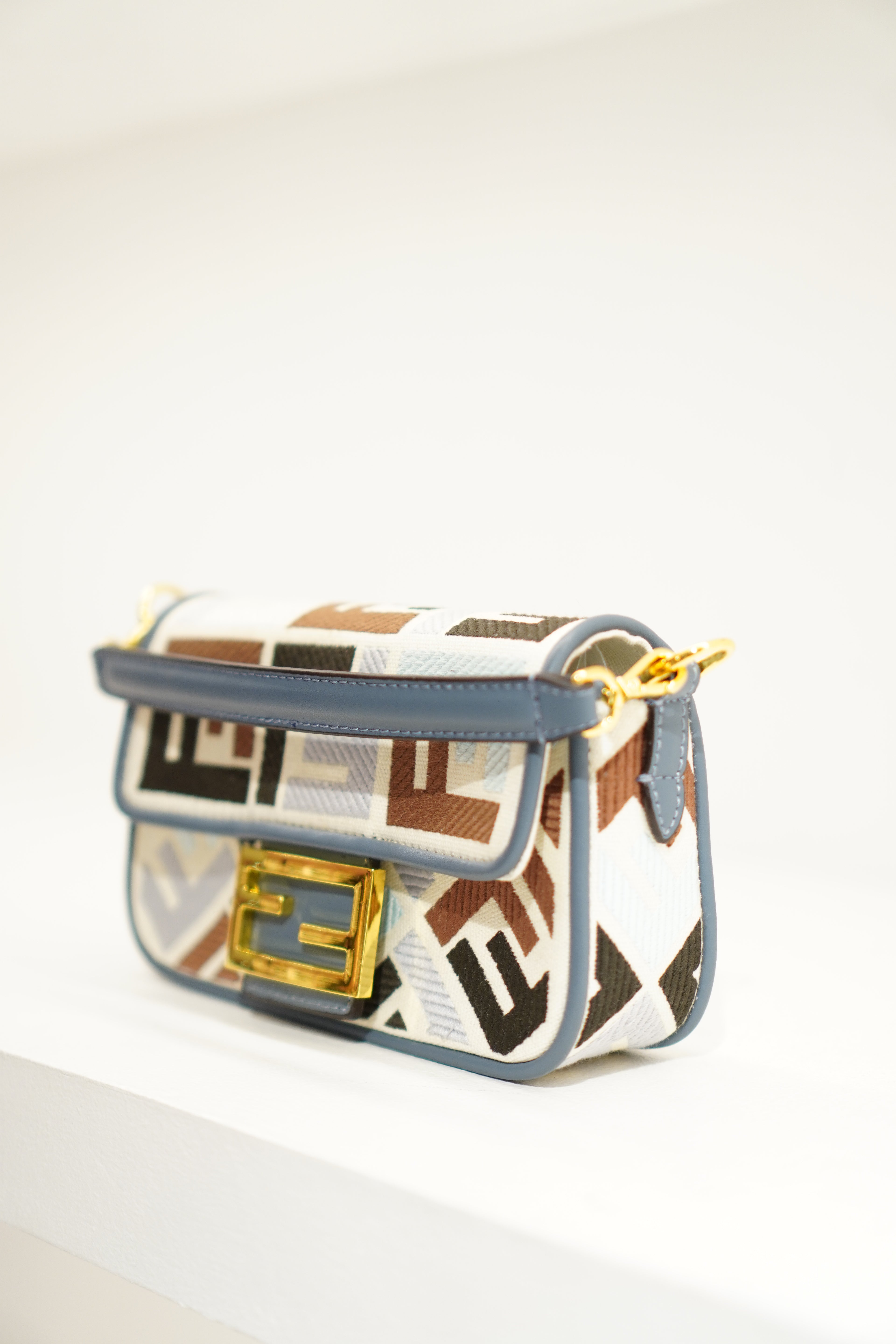 Fendi Bagutte Moyen