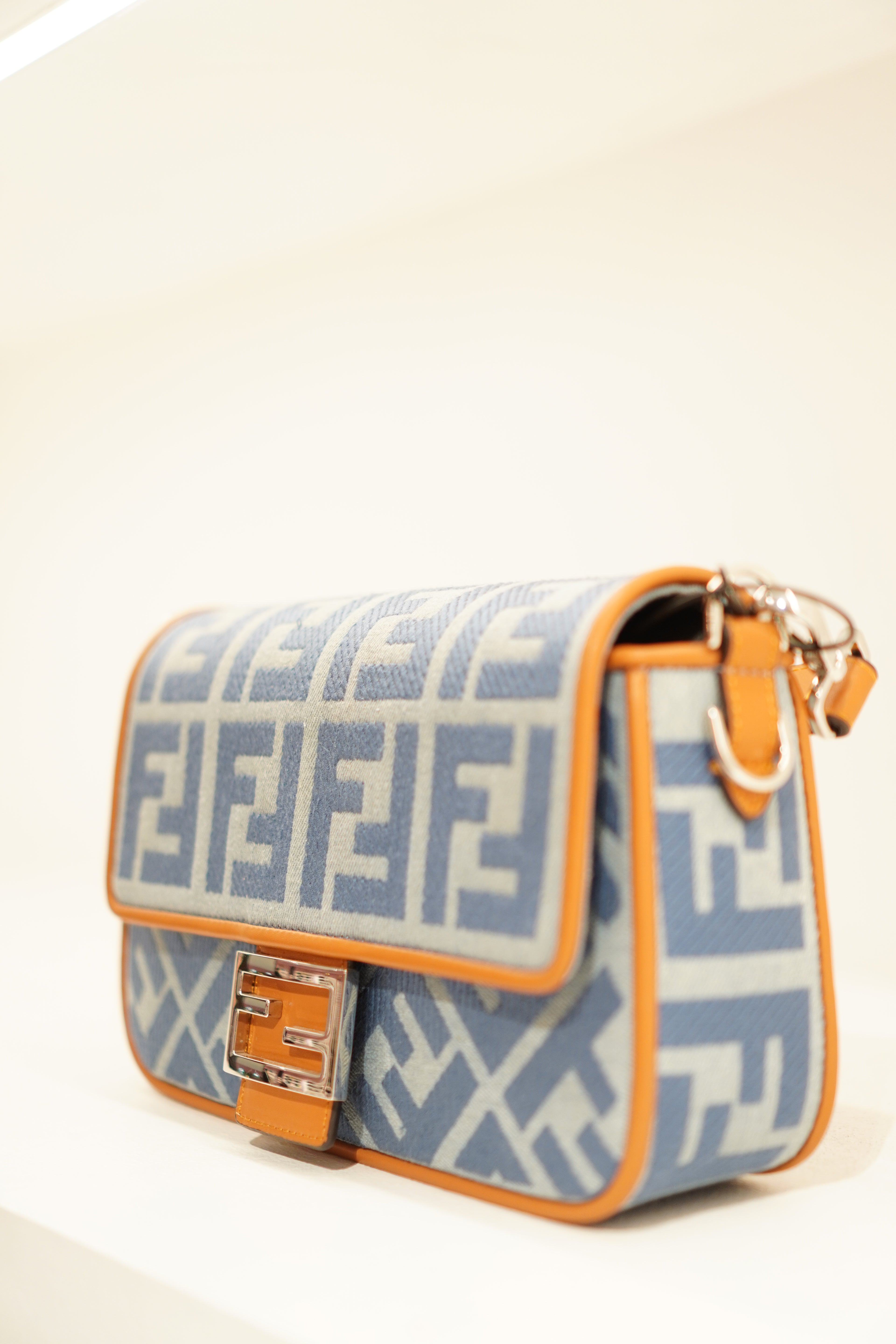 Sac Fendi Baguette Grand