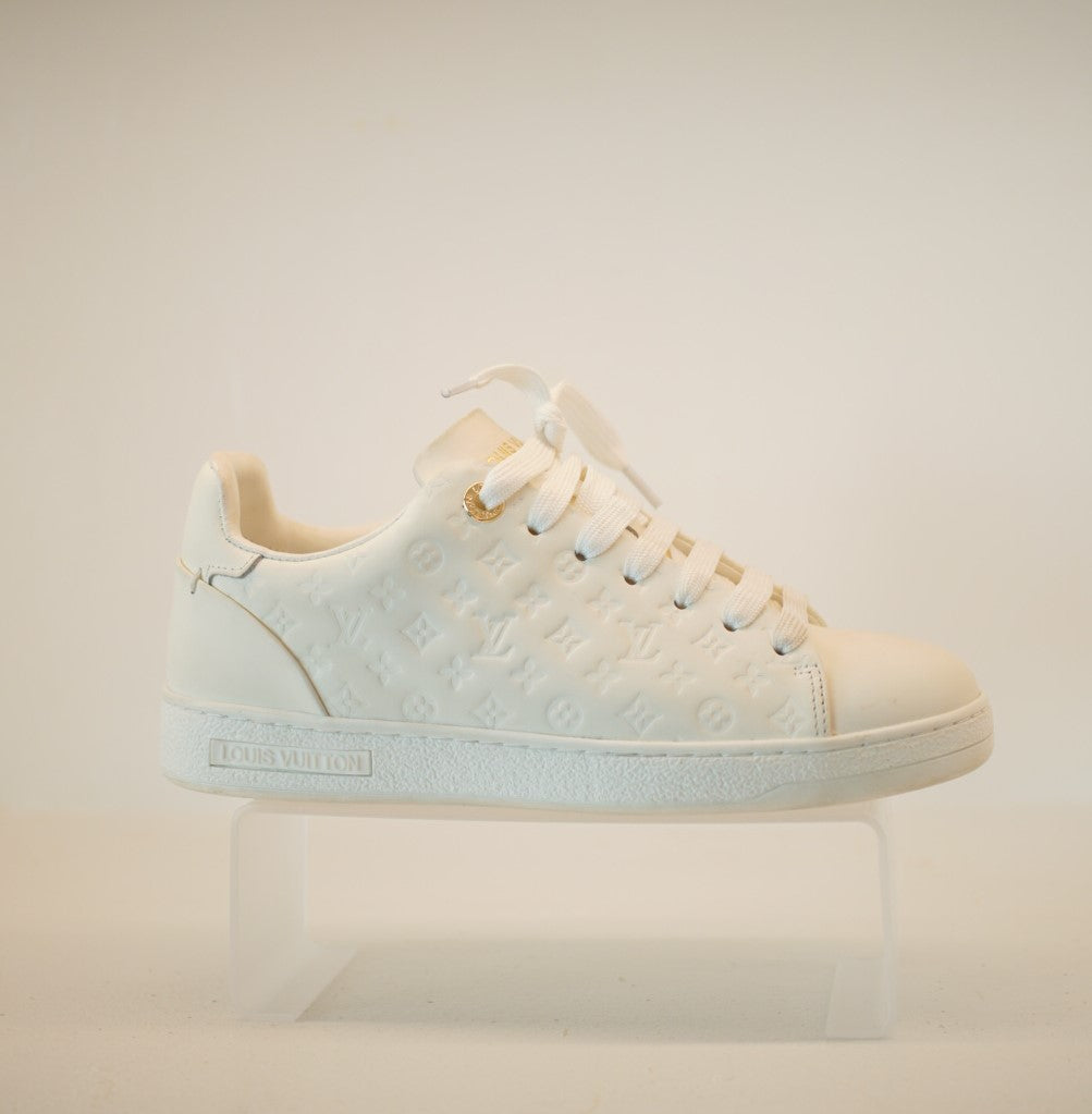 Louis Vuitton Frontrow