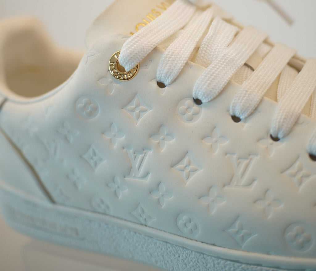 Louis Vuitton Frontrow